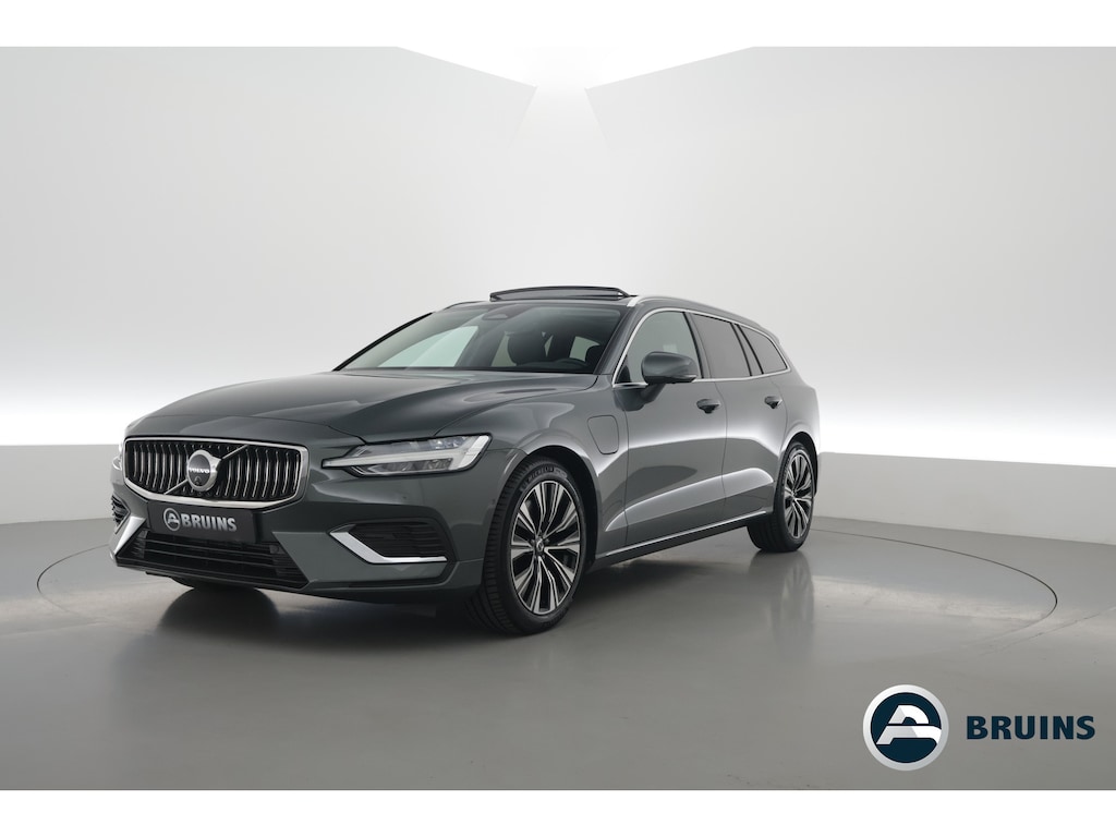 Volvo V60 2.0 T8 Plug-in hybrid AWD Plus Bright | 455 PK | Pano-dak | Forest Lake | 360 camera | Head-up |