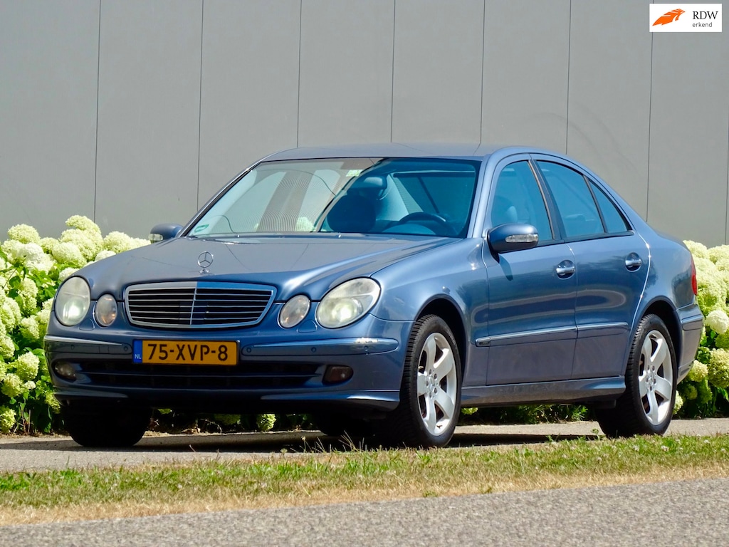 Mercedes-Benz E-klasse 500 | LUCHTV | DISTRONIC | KEYLESS-GO |