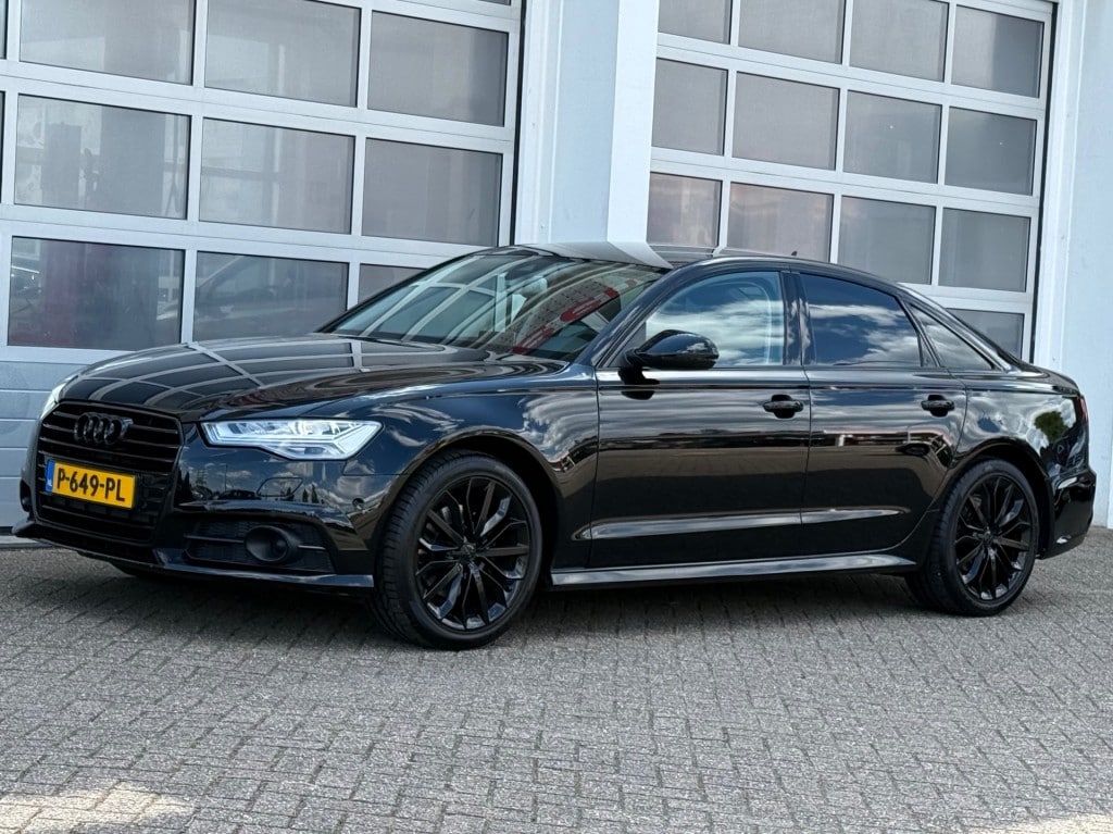 Audi A6 1.8 TFSI 190PK Ultra S-line Navi Camera ACC Standkachel NW APK!