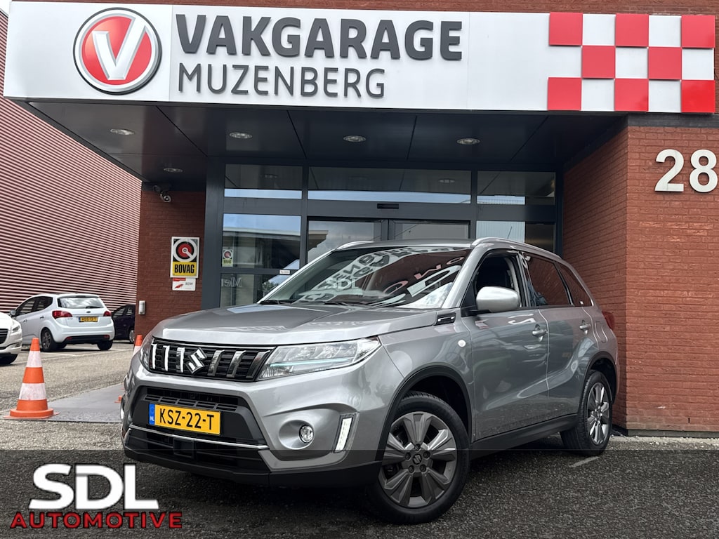 Suzuki Vitara 1.5 Hybrid Style AllGrip // AFN. TREKHAAK // ADAPT. CRUISE // KEYLESS // CAMERA // APPLE CARPLAY / ANDROID AUTO