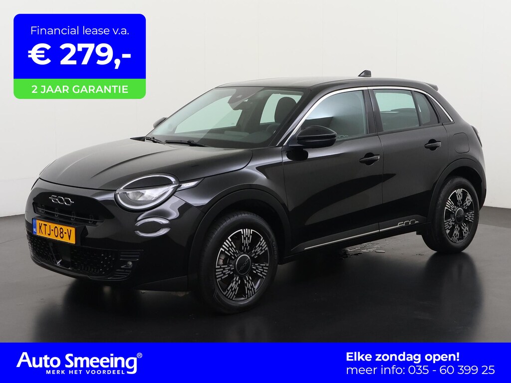 Fiat 600 1.2 Hybrid Urban 110pk | Apple Carplay | Parkeersensor | Sfeerverlichting | LED | Zondag Open!