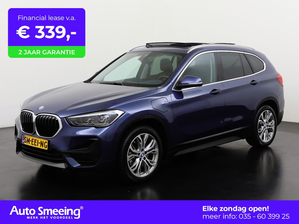 BMW X1 xDrive25e | Panoramadak | Sport stoelen | Camera | 18" | Zondag Open!