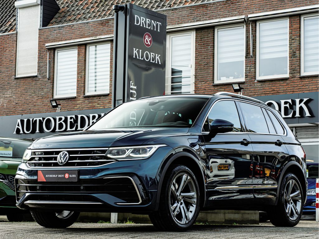 Volkswagen Tiguan 1.4 TSI eHybrid R-Line Business+ 19 INCH CAMERA HUD IQ LIGHT ELEK TREKHAAK