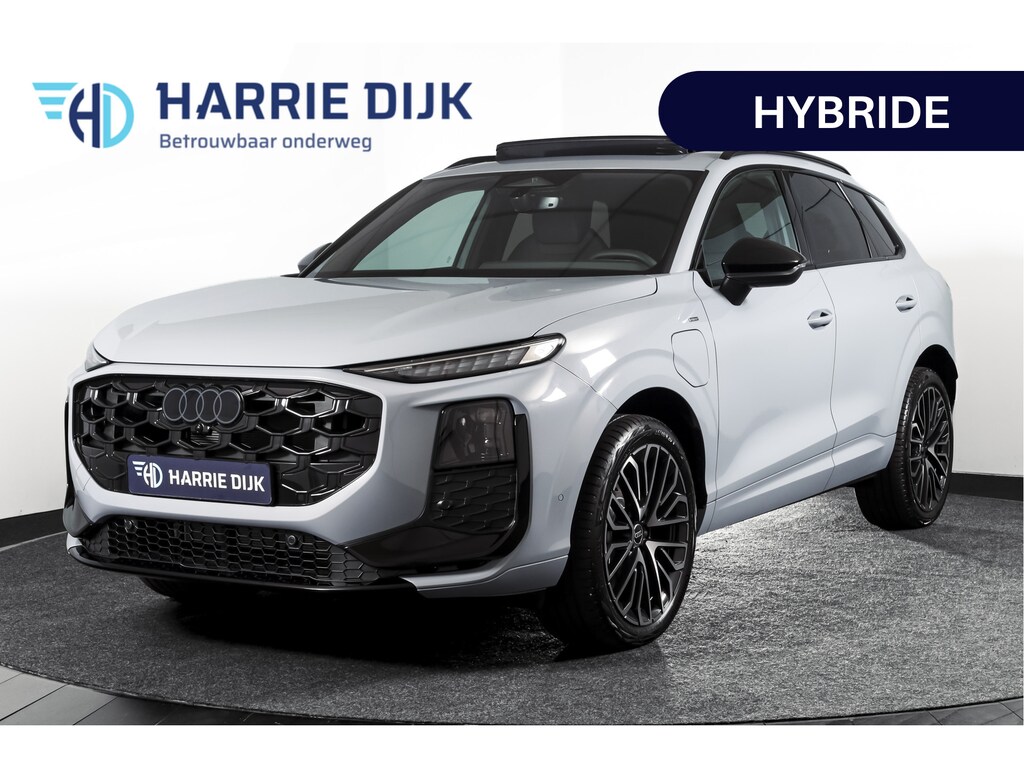 Audi Q3 1.5 e-hybrid 272 PK S edition | S/K-Panodak | Elek. Trekhaak | Tech Pack Plus | Adapt. Cruise | Stoel-+Stuurverw. | Camera | NAV+App. Connect | Elek. Klep | LM 20" | 7257