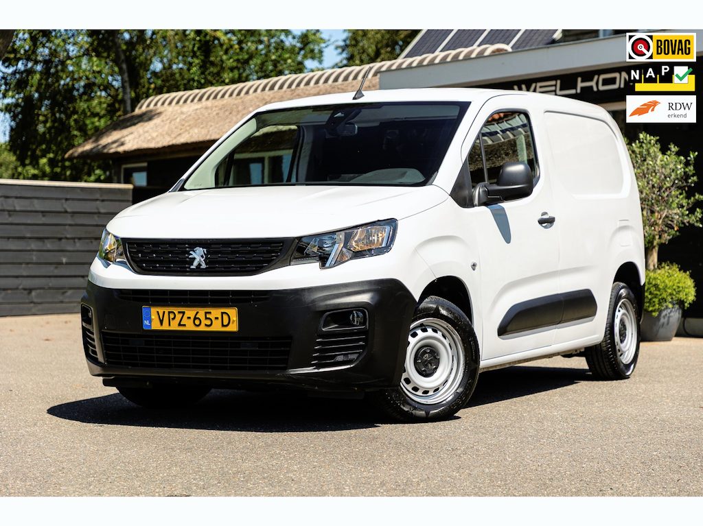 Peugeot Partner 1.2 PureTech 110 PK Premium Airco I Parkeersensoren I CarPlay I Android I Cruise I Navigatie I NAP