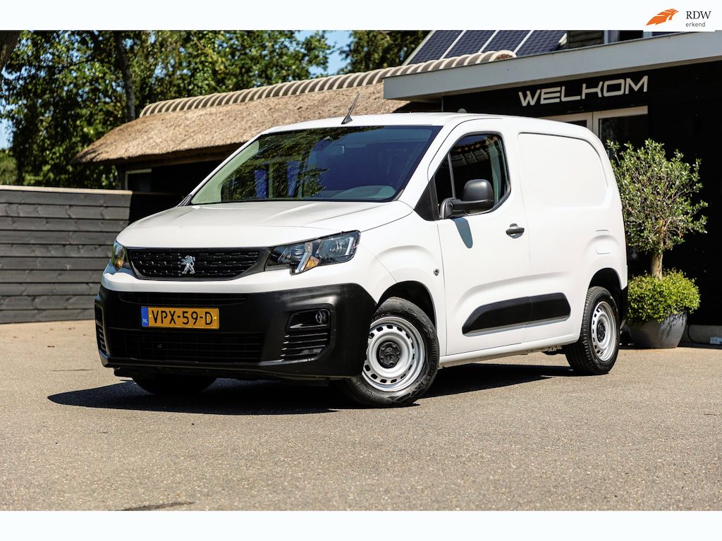 Peugeot Partner 1.2 PureTech Premium Airco I Cruise I Android I CarPlay I Parkeersensoren I Navigatie I NAP I NL Auto I 1e Eig