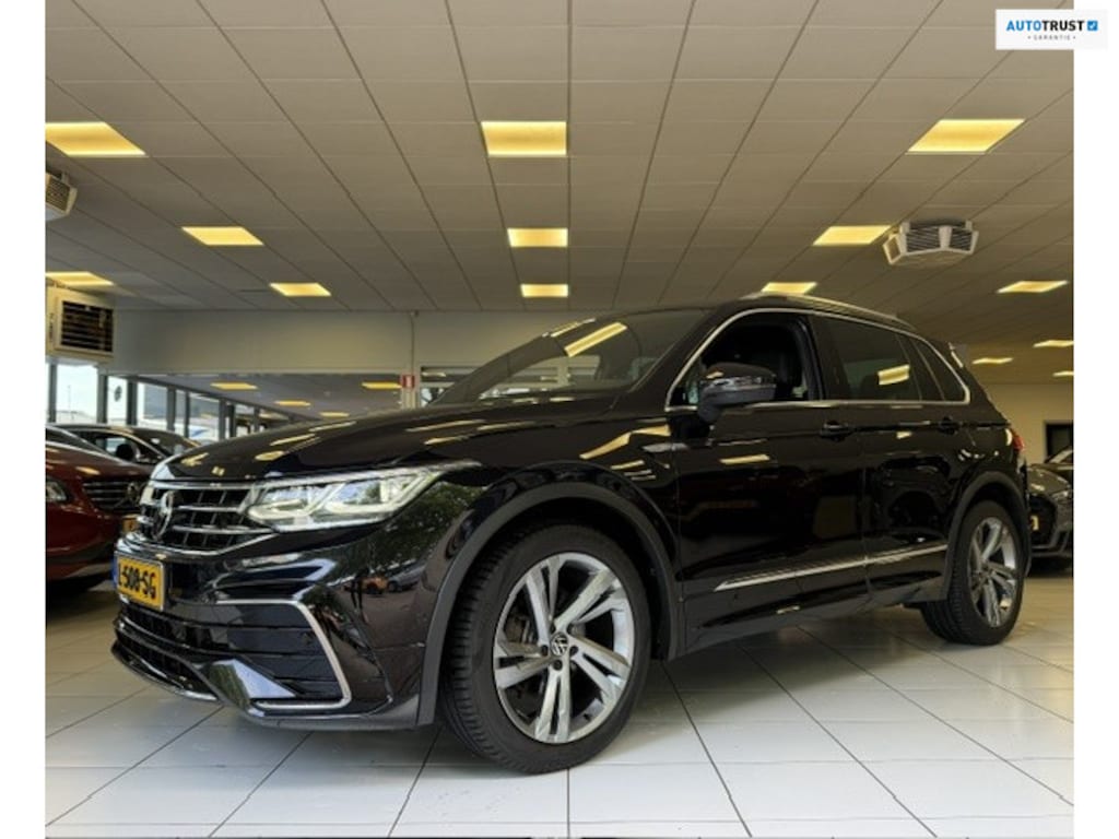 Volkswagen Tiguan 1.5 TSI R-Line Business+/ 3x R-Line/Pano/Leder/VOL opties/Camera/Apple Carplay/Memory stoelen
