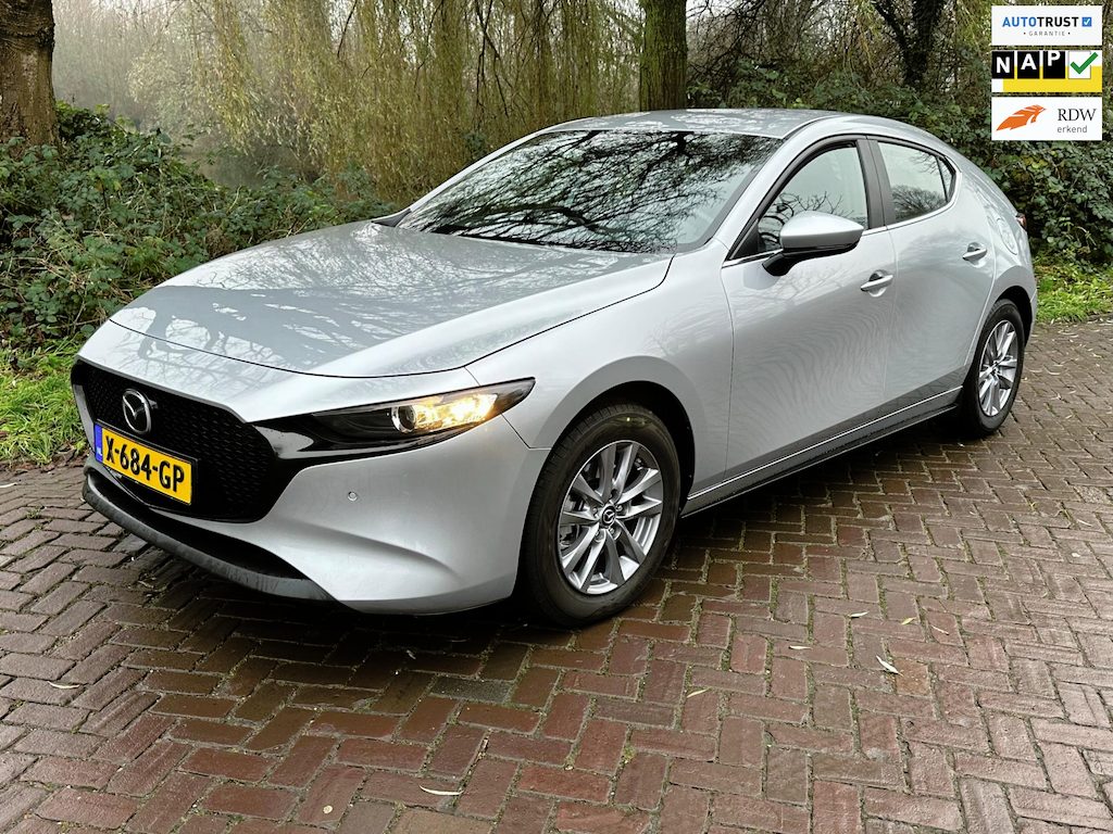 Mazda 3 2.0 e-SkyActiv-G 122 Comfort hybrid,Automaat,3200 Km,1 Eig, b.j. 1-2023