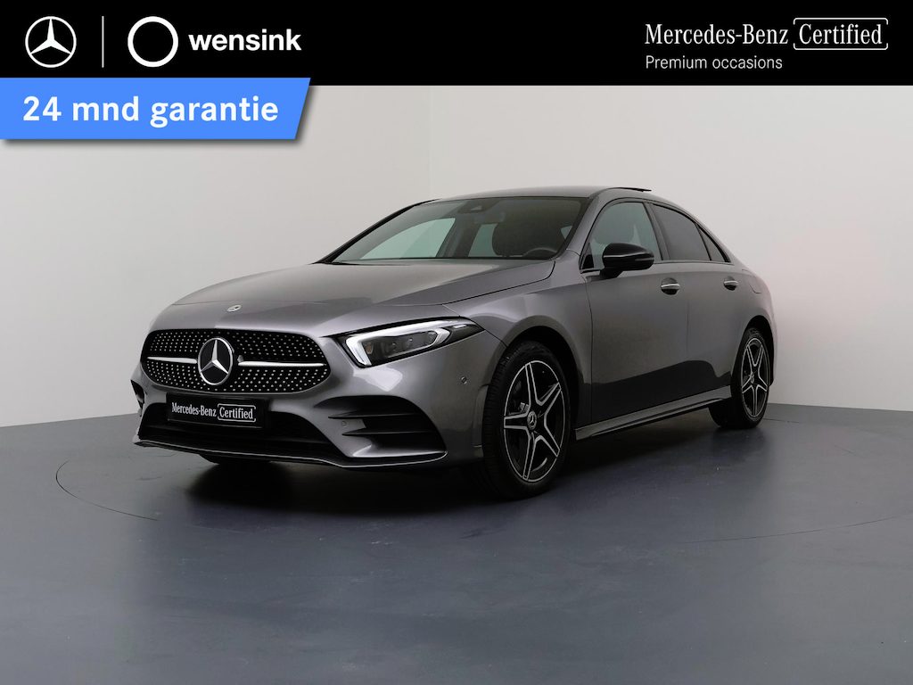 Mercedes-Benz A-klasse 250 e AMG Line | Night | Panoramadak | Trekhaak | Multibeam | Apple carplay | Stoelverwarming | Sfeerverlichting |