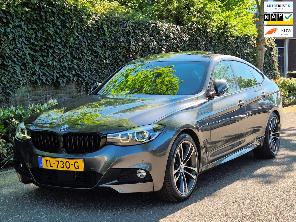 BMW 3-Serie Gran Turismo GT M Sport OPTIES Panorama CarPlay Adaptieve Cruise Elek. Trekhaak Camera 2e Eigenaar 320i High Executive