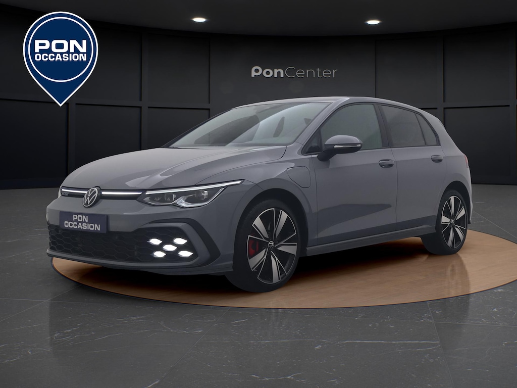 Volkswagen Golf 1.4 eHybrid GTE | Navigatie | Stuur-/Stoelverwarming | LED Mistlampen | 18" |