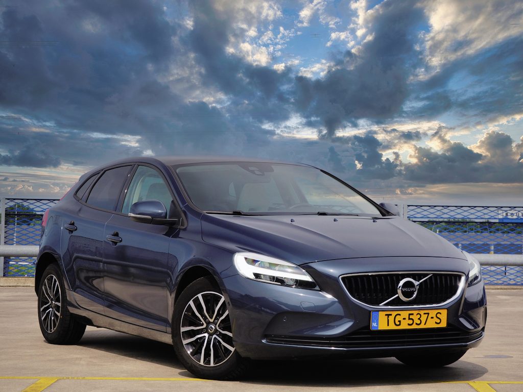 Volvo V40 1.5 T2 Edition+ - HARMAN KARDON - PANORAMA