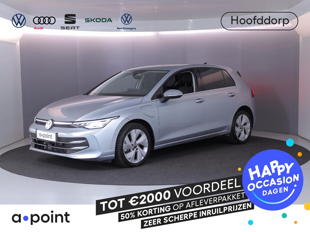 Volkswagen Golf 1.5 eHybrid Style Edition 204 pk Automaat (DSG) | Private lease vanaf €610| Navigatie via App | Parkeersensoren (Park assist) | Achteruitrijcamera | Adaptieve cruise control | Autom. airco (3 zones) |