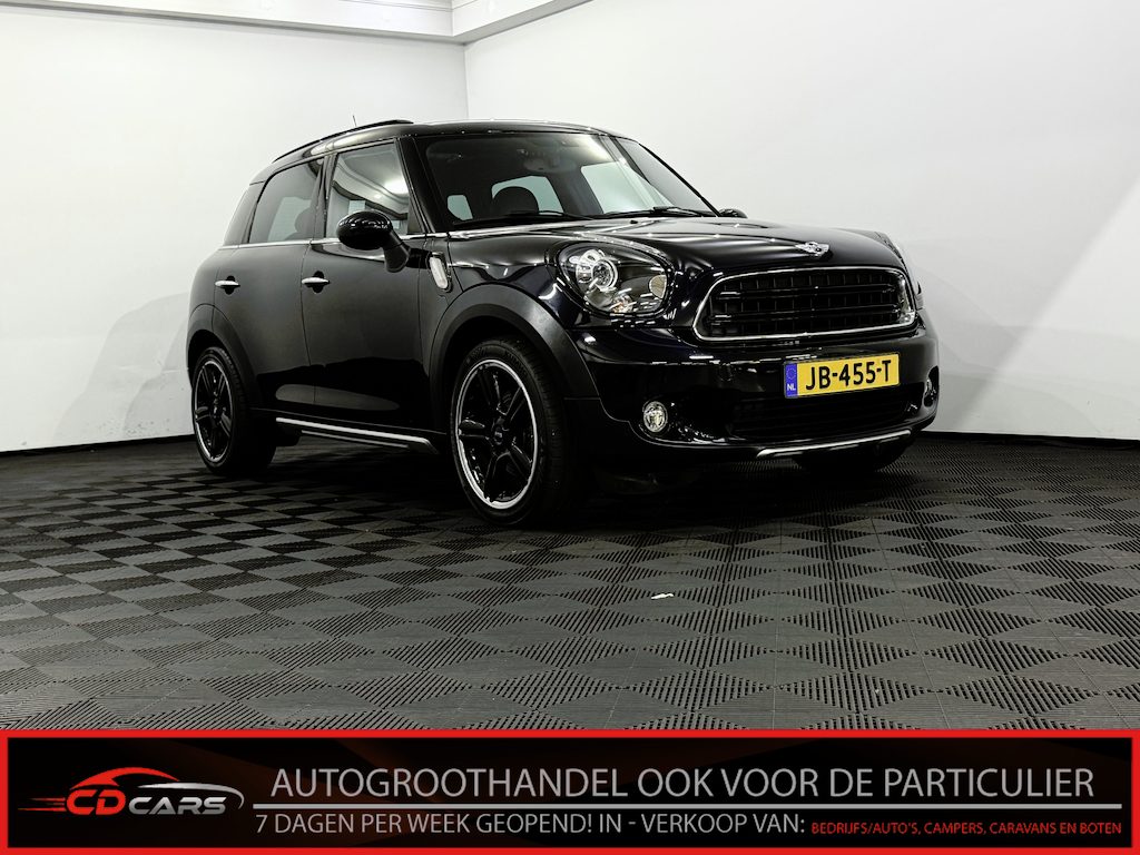 MINI Countryman 1.6 Cooper Chili Panoramadak, Leder, Navi, Parkeersensoren, Cruise control, Lichtmetalen velgen, Stoelverwarming, Clima, A start stop