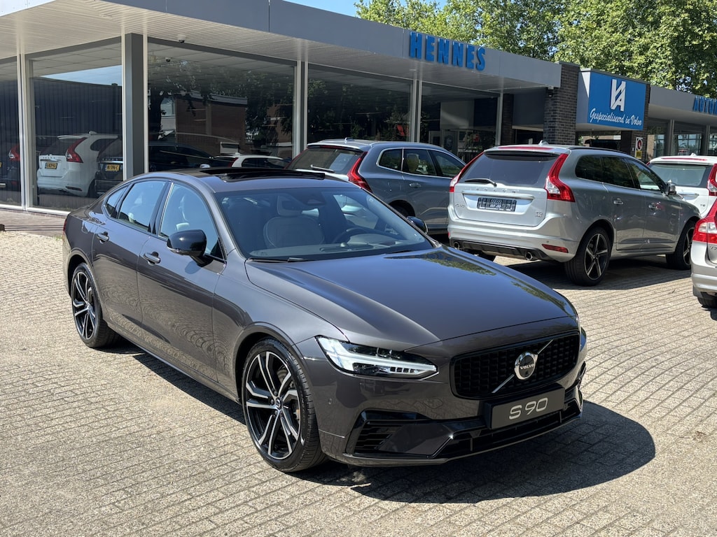 Volvo S90 T8 455pk AWD Ultimate Dark B&W Head-Up Luchtvering Tailored Wool