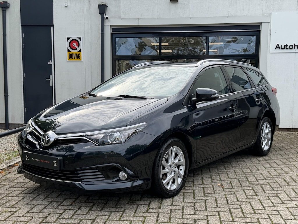 Toyota Auris Touring Sports 1.2T Aspiration 1e Eigenaar | Cruise Control | Achteruitrijcamera | Climate Control | Slechts 76.319 km!