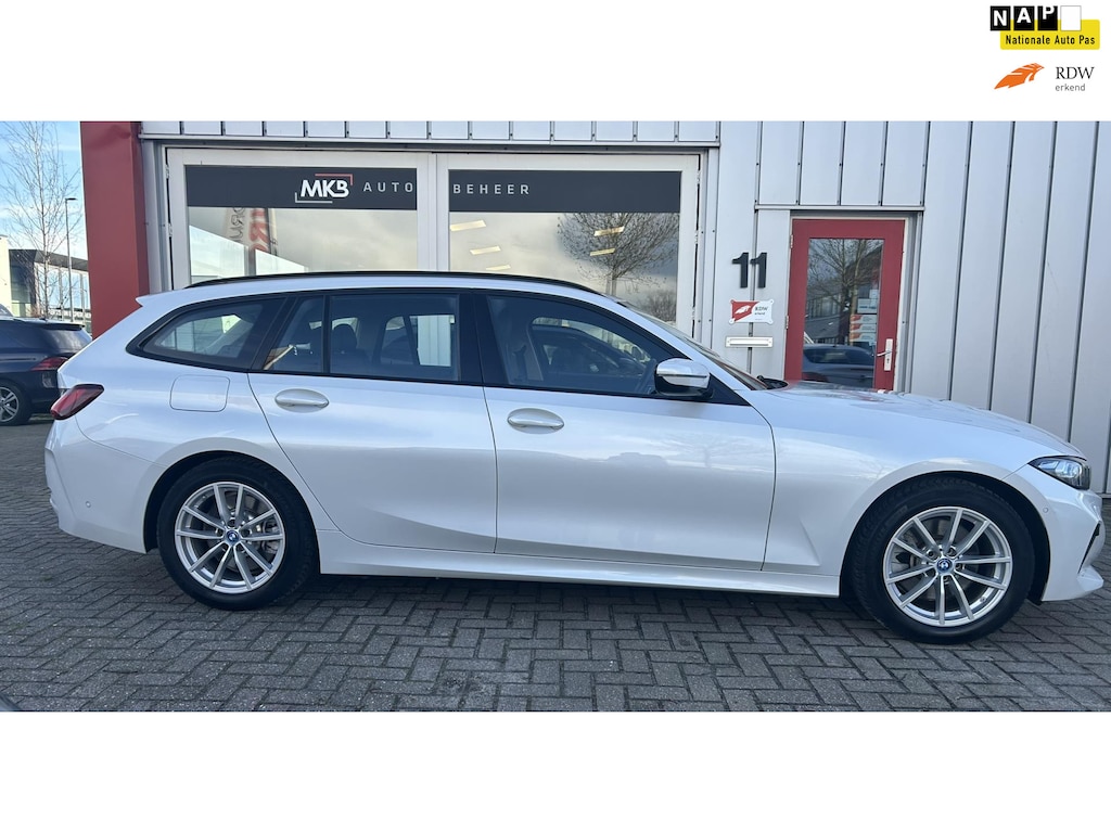 BMW 3-Serie Touring 320E WideScreen/Leer/LED