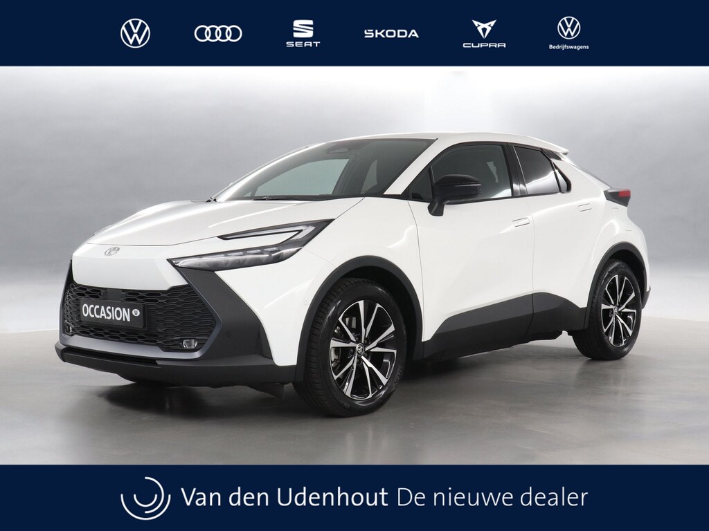 Toyota C-HR / C-HR+ 2.0 Plug-in Hybrid 220 First Edition / Navigatie / 360 Camera / Trekhaak