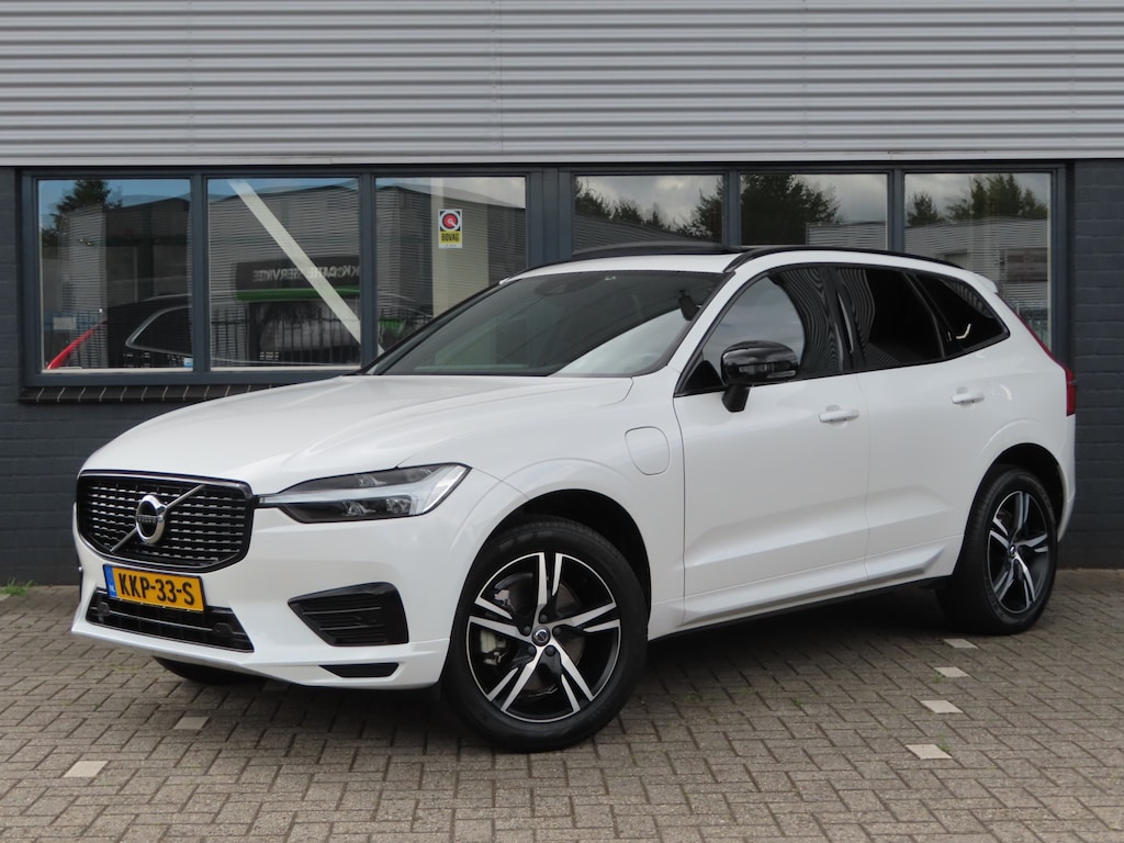 Volvo XC60 2.0 Recharge T6 AWD R-Design | pano dak | lederen bekleding | camera