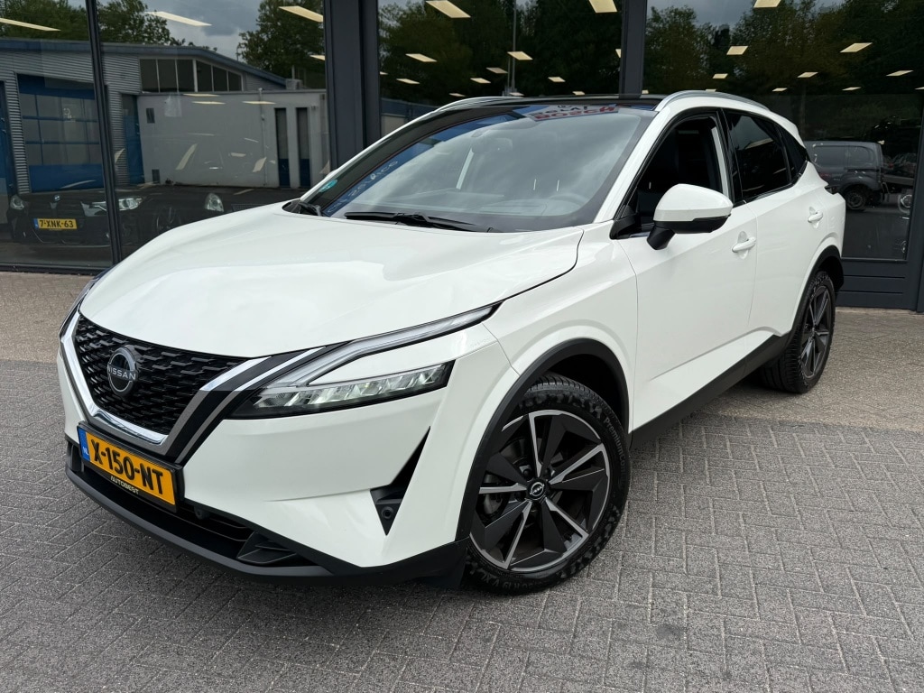 Nissan Qashqai 1.3 MHEV Tekna Plus. Panorama Full options!!