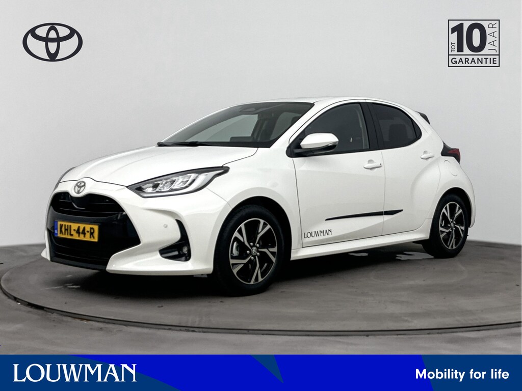 Toyota Yaris 1.5 Hybrid 115 Dynamic *DEMO* | Parkeersensoren | Dodehoekdetectie | Stoel-/Stuurverwarming | Draadloze Telefoonlader |
