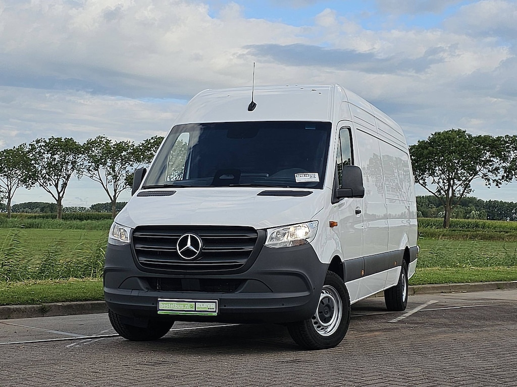 Mercedes-Benz Sprinter 317 L3H2 Automaat MBUX10