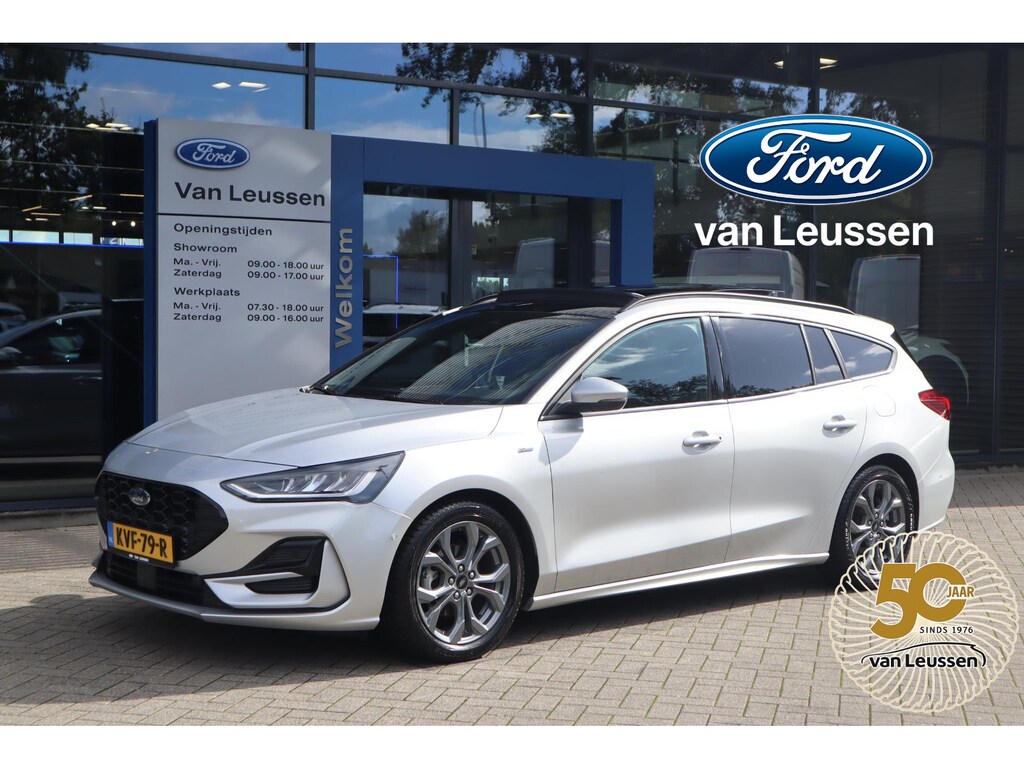 Ford Focus Wagon 155PK ST-LINE-X AUTOMAAT BTW PANODAK EL-ACHTERKLEP BLISS WINTERPACK HEAD-UP DISPLAY EX-FABR. AUTO 100.000KM/4JR GARANTIE