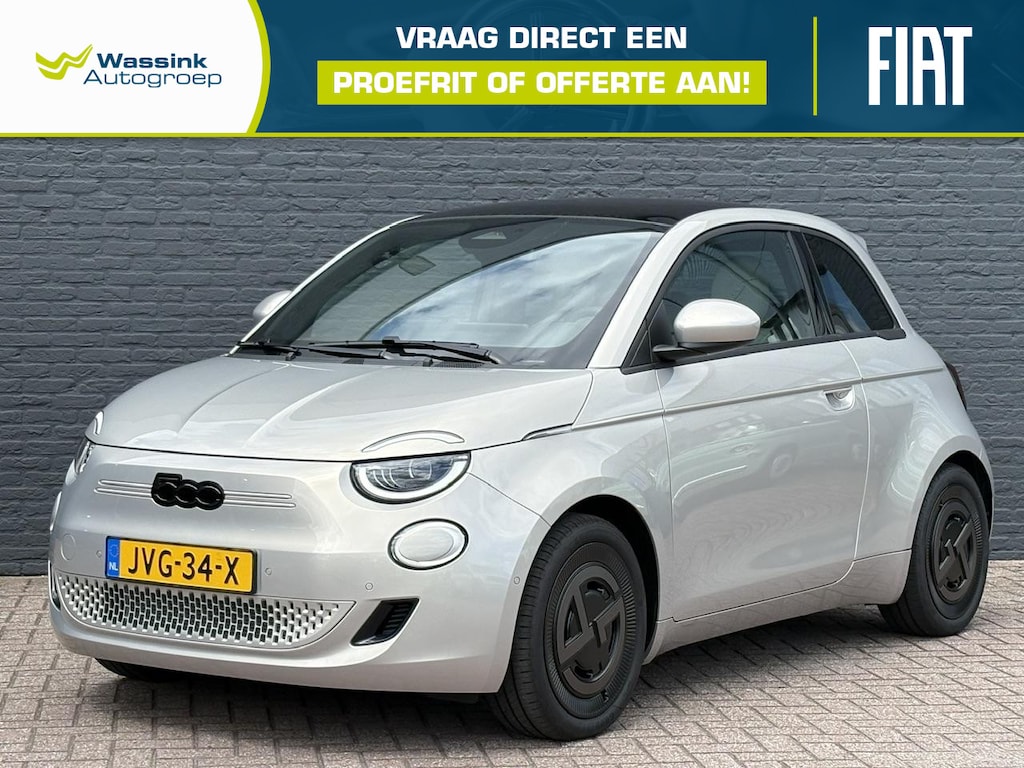 Fiat 500e Giorgio Armani Edition 42 kWh 1e Eigenaar |  Unieke Uitvoering | Adaptieve Cruise Control | Lane Assist | Navigatie | Apple Carplay | Parkeersensoren Voor & Achter | Parkeercamera |