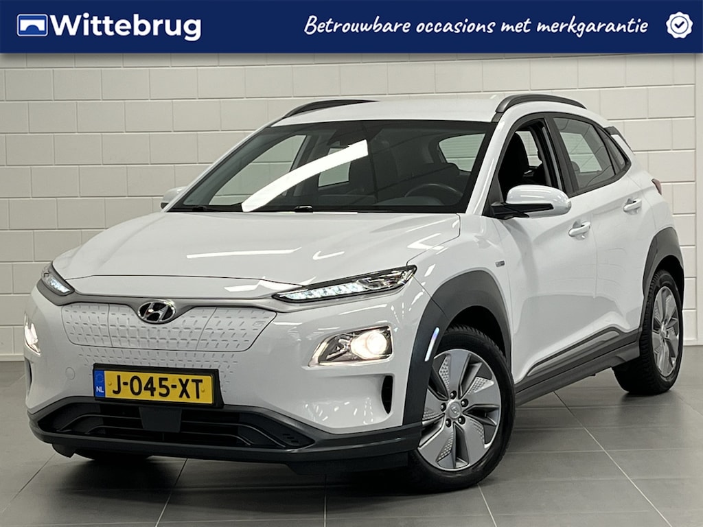 Hyundai Kona Electric EV Comfort 64 kWh 3-FASE LADEN | LONG RANGE | NAVIGATIE SOH 100%