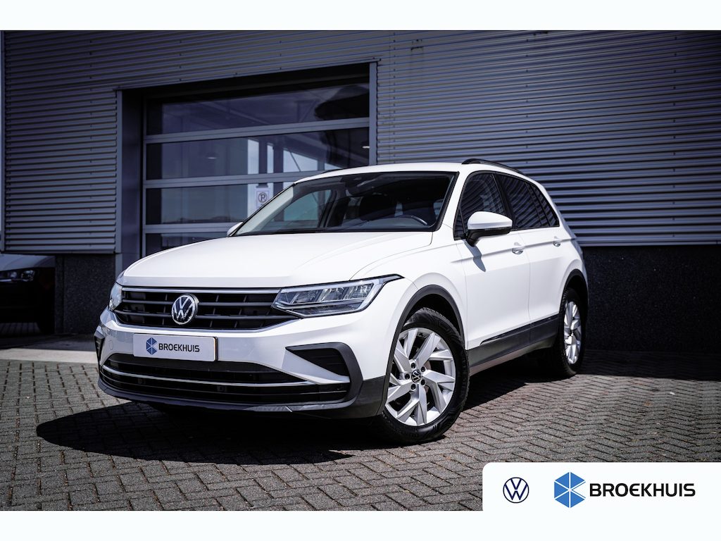 Volkswagen Tiguan 1.5 150PK TSI DSG Life | Achteruitrijcamera | Cruise control adaptief met Stop&Go | Elektrisch bedienbare achterklep met sensorsturing