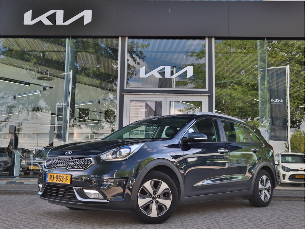 Kia Niro Hybrid 1.6 GDi DynamicLine Navigatie | Camera | Parkeersensoren | Trekhaak