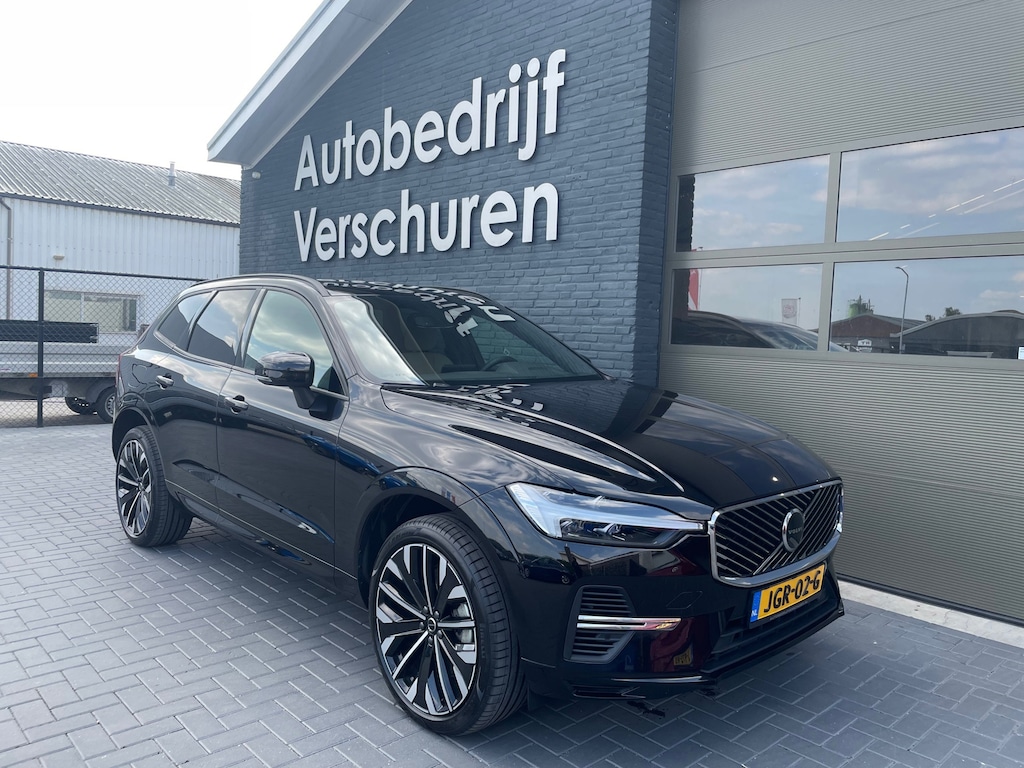 Volvo XC60 2.0 T6 Plug-in hybrid AWD Essential facelift stoel + stuurverwarming trekhaak 21 inch