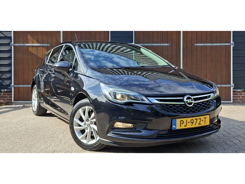Opel Astra 1.0 Innovation | Bluetooth | NAP | Half lederen bekleding | All seasonbanden