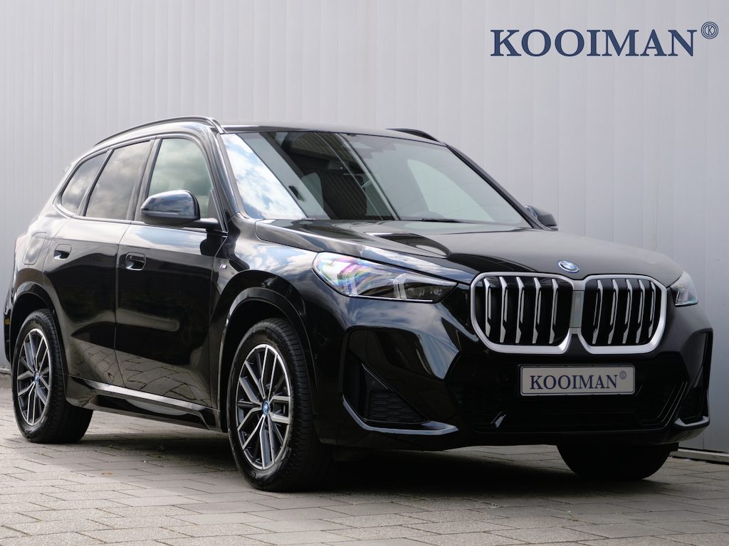 BMW X1 xDrive25e M-Sport 245 Pk Automaat Navi / DAB / Apple Carplay / Camera / Stoelverwarming
