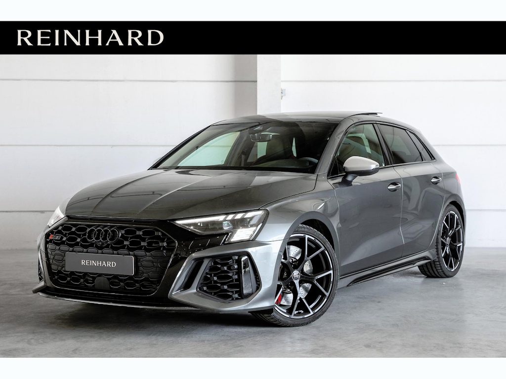 Audi RS3 2.5 TFSI Quattro / Pano / PPF / Dlr. ond. / B&O / Adaptive Cruise / Rode Sportstoelen