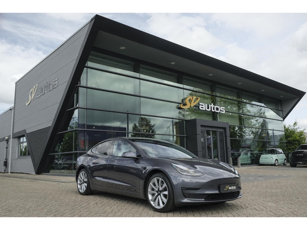 Tesla Model 3 Long Range 351pk AWD 75 kWh *BTW* *SOH 85%* Panoramadak 19" LMV Sport Autopilot
