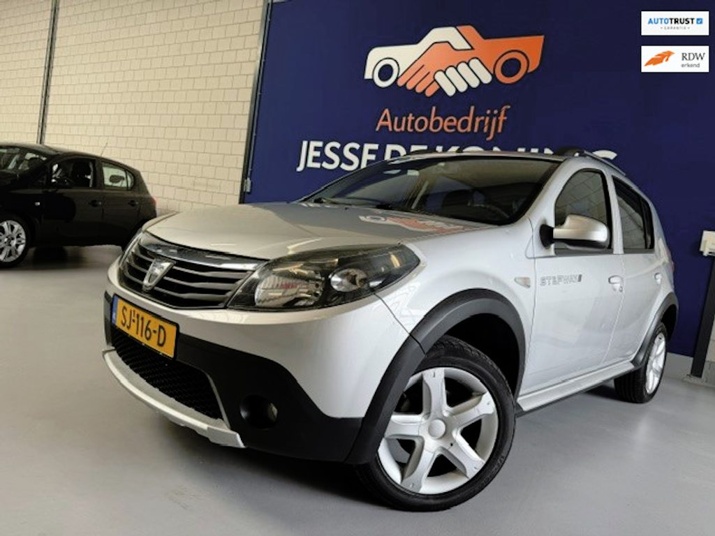 Dacia Sandero 1.6 Stepway / bj.2012 / kleur: grijs / airco / sportvelgen / 5 deurs / stereo/NAP met 169962 km.en APK tot 05/2027 /
