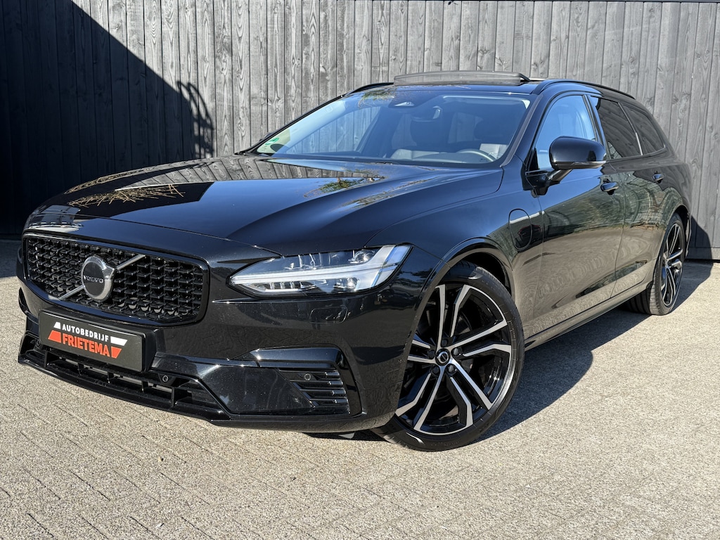 Volvo V90 2.0 T6 Plug-in hybrid AWD Plus Dark