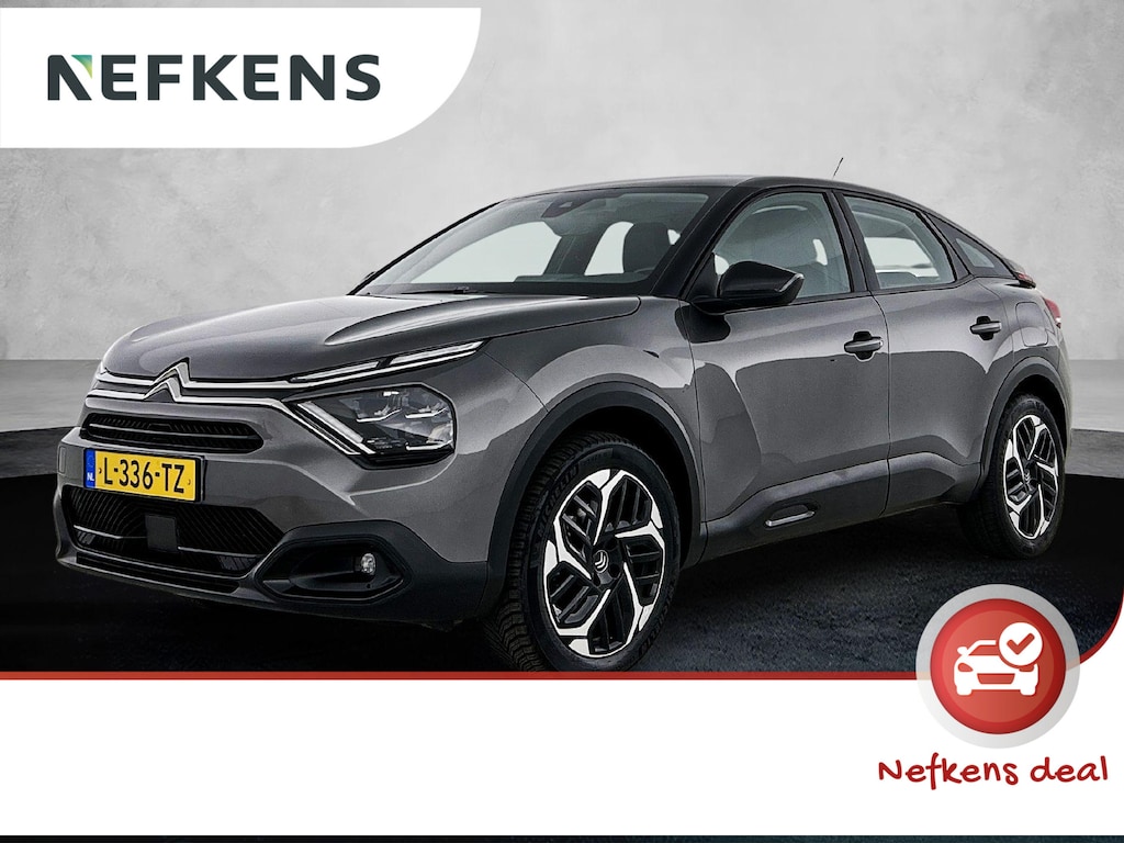 Citroën C4 Feel Edition 130pk | Navigatie | Achteruitrijcamera | Climate Control | Cruise Control | Parkeersensoren | Head-up display | Led koplampen | Apple Carplay / Android Auto | Bluetooth | DAB+ radio | Armsteun | Stof/kunstlederen Comfortstoelen | 18" lichtmetalen velgen |