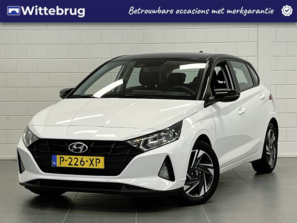 Hyundai i20 1.2 MPI Comfort TWO TONE | APPLE / ANDROID NAVIGATIE | AIRCO | DEALER ONDERHOUDEN!
