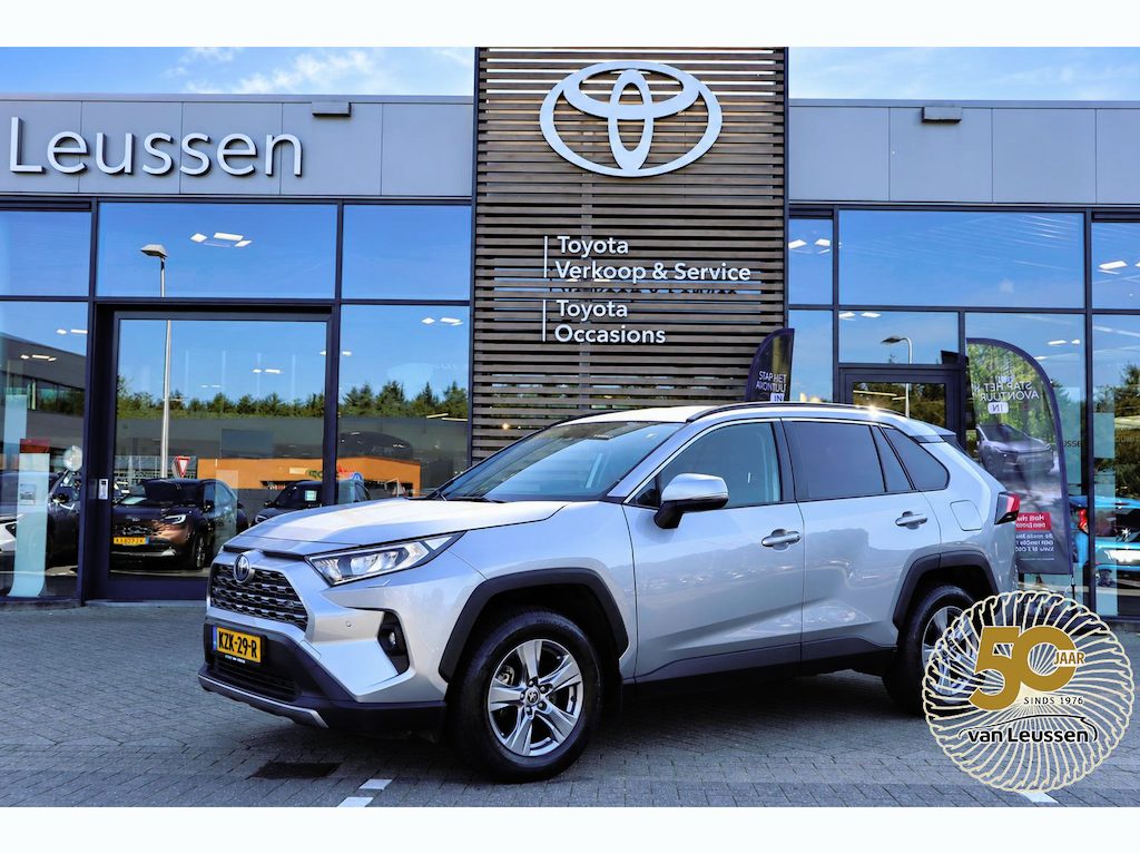 Toyota RAV4 2.5 HYBRID AWD DYNAMIC ANDROID/APPLE STOEL/VOORRUITVERW. LM-VELGEN P-SENSOREN CAMERA AD-CRUISE