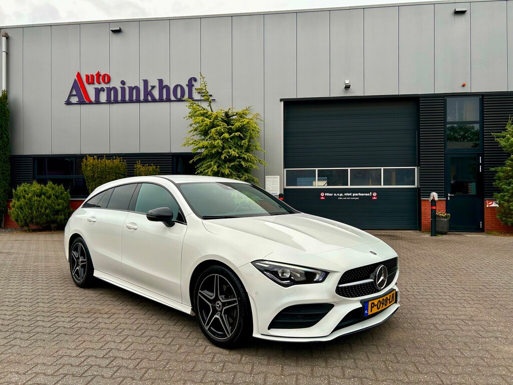 Mercedes-Benz CLA Shooting Brake 180 AMG line carplay, burmester,camera