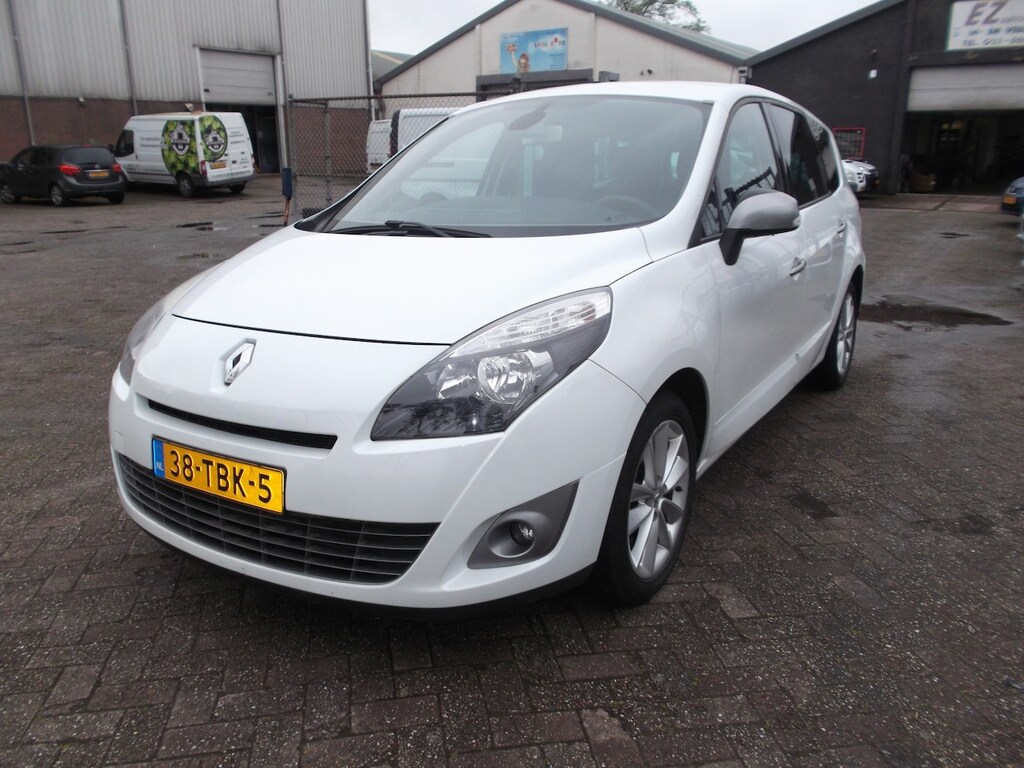 Renault Grand Scenic 1.4 TCe Parisienne