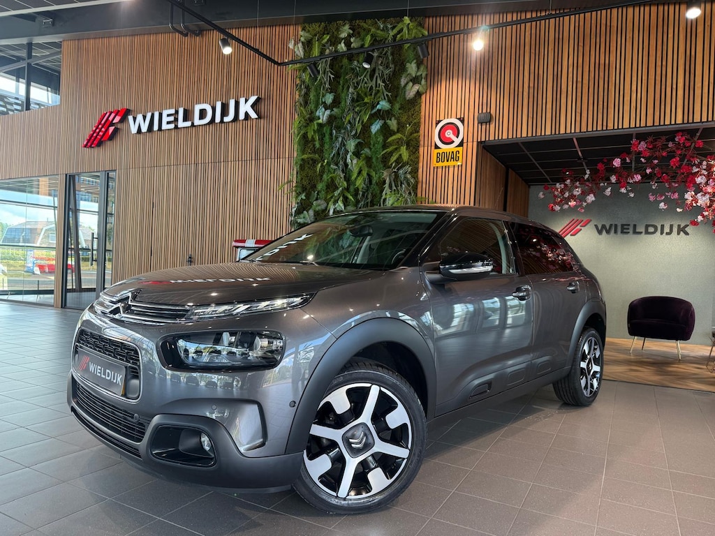 Citroën C4 Cactus 1.2 PureTech Shine Keyless camera trekhaak