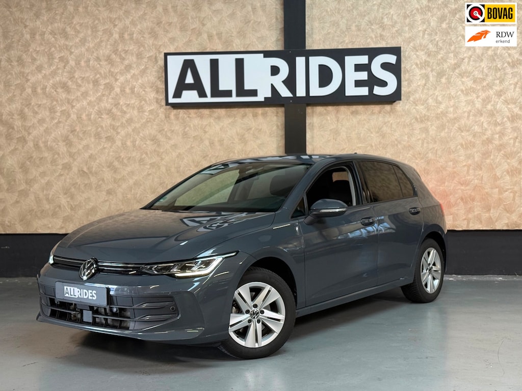 Volkswagen Golf 1.5 eTSI Life Edition | Stoel/Stuurverwarming | Carplay | Parkeersensoren | Led | Sfeerverlichting