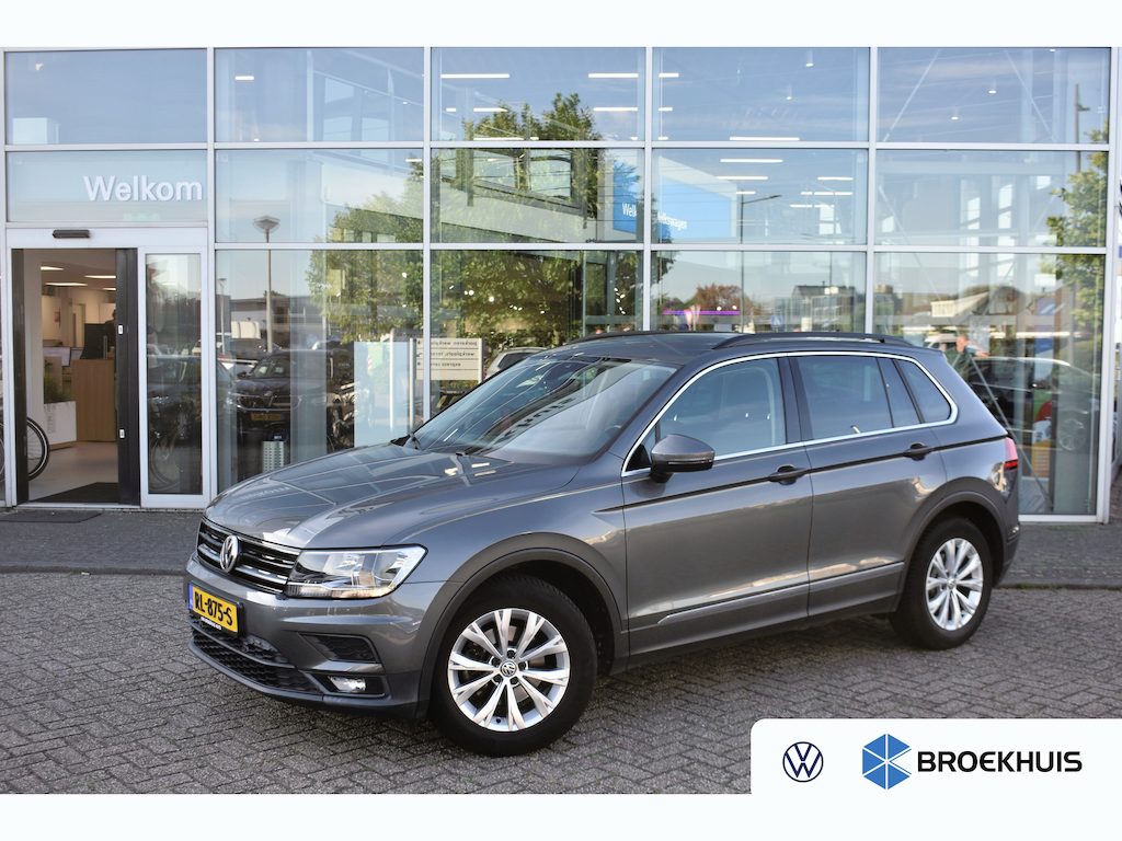 Volkswagen Tiguan 1.4 TSI 150PK DSG-6 Comfortline | TREKHAAK | NAVIGATIE | 17 INCH | ADAPT. CRUISE | ALL SEASONBANDEN | 1E EIGENAAR!