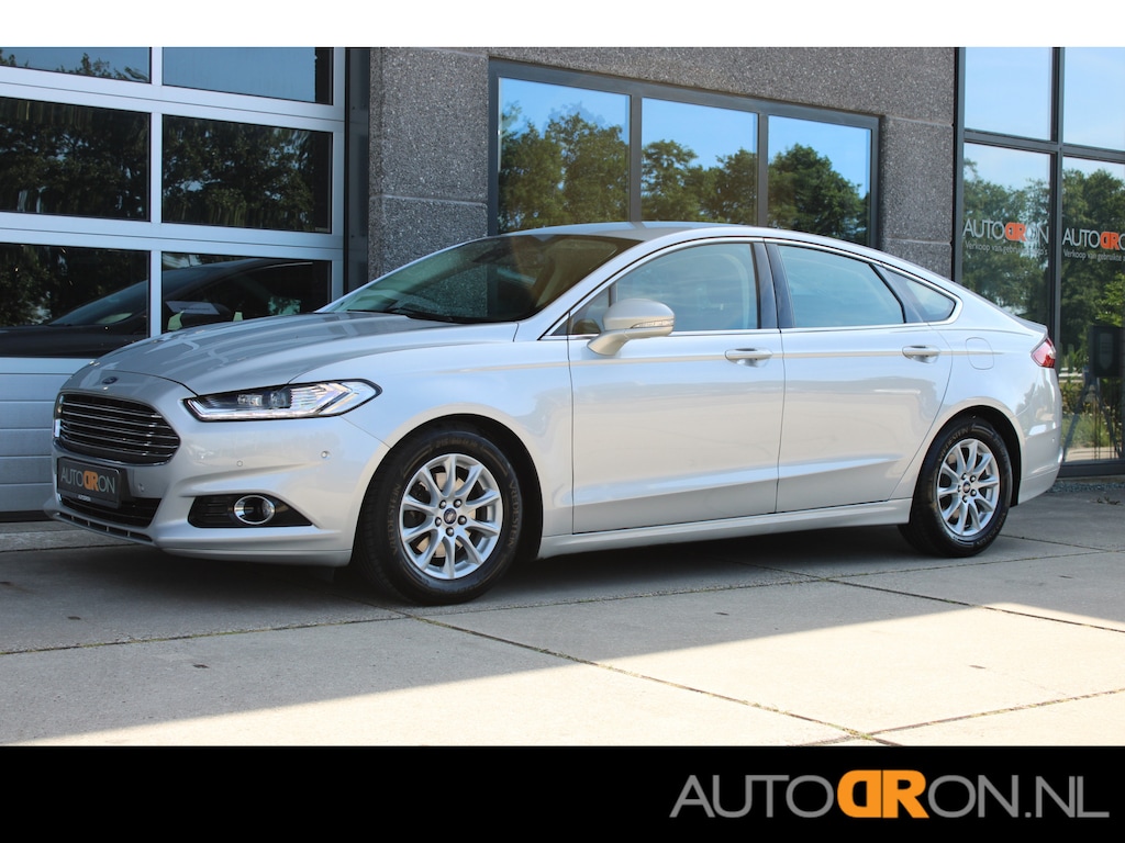 Ford Mondeo 1.5 TDCi Titanium HB EURO6 Dealer Onderhouden