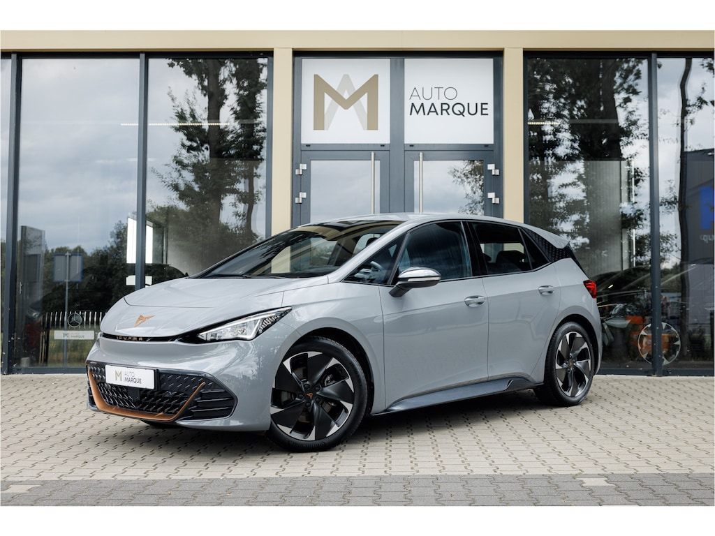 CUPRA Born Business 62 kWh | 19” LM Velgen | Apple CarPlay | Full LED | Sportstoelen | Parkeersensoren | Keyless Start |