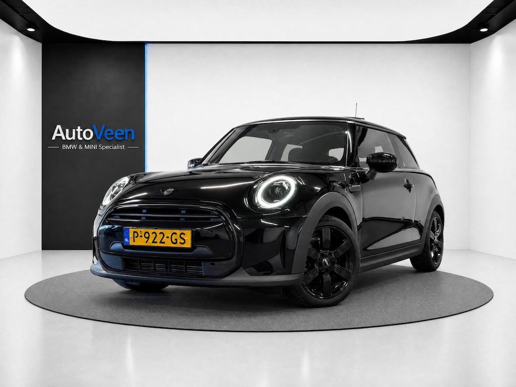 MINI Cooper 3-Deurs 1.5 Camden Edition (PANO, NAVI, CARPLAY, LED, LEDER)