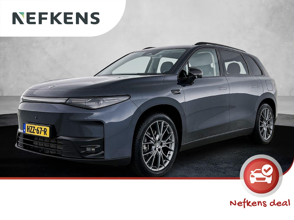 Leapmotor C10 Design REEV Plug-in Hybrid 215pk 28.4 kWh Automaat | Navigatie | Panoramadak | 360° Camera | Stoel- en stuurverwarming | Lederen elektrisch verstelbare en geventileerde stoelen | Elektrische achterklep | Adaptieve Cruise Control | Climate Control | Parkeersensoren | Led koplampen | Donker getint glas | 20" lichtmetalen velgen |